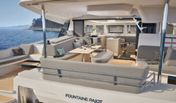 Fountaine-Pajot-44-Interiors-02