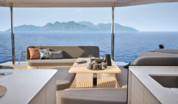 Fountaine-Pajot-44-Interiors-06