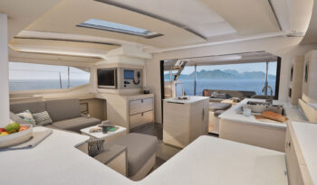 Fountaine-Pajot-44-Interiors-13