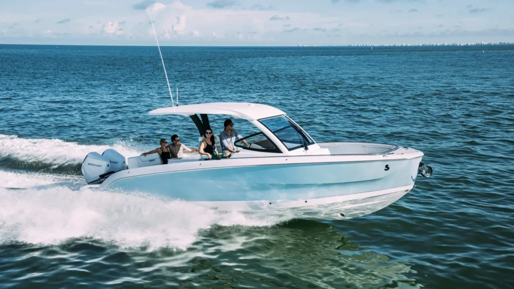 Nuevo Flyer 30: una manera más refinada de vivir el mar