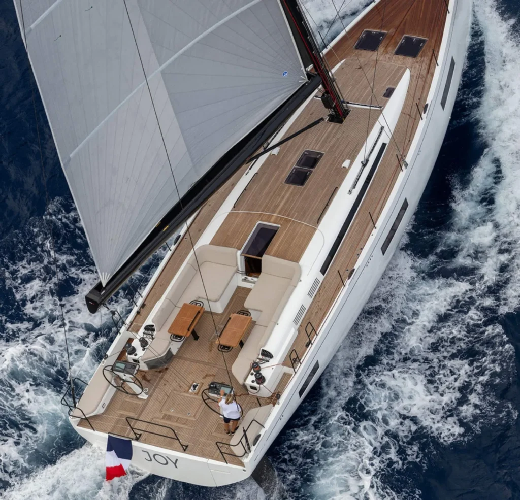 Le PREMIER 60, nominé aux prix « European Yacht of the Year 2026 »